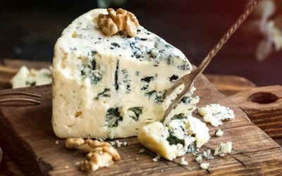 Doporučujeme sýr s modrou plísní vyrobený tradiční recepturou z roku 1956